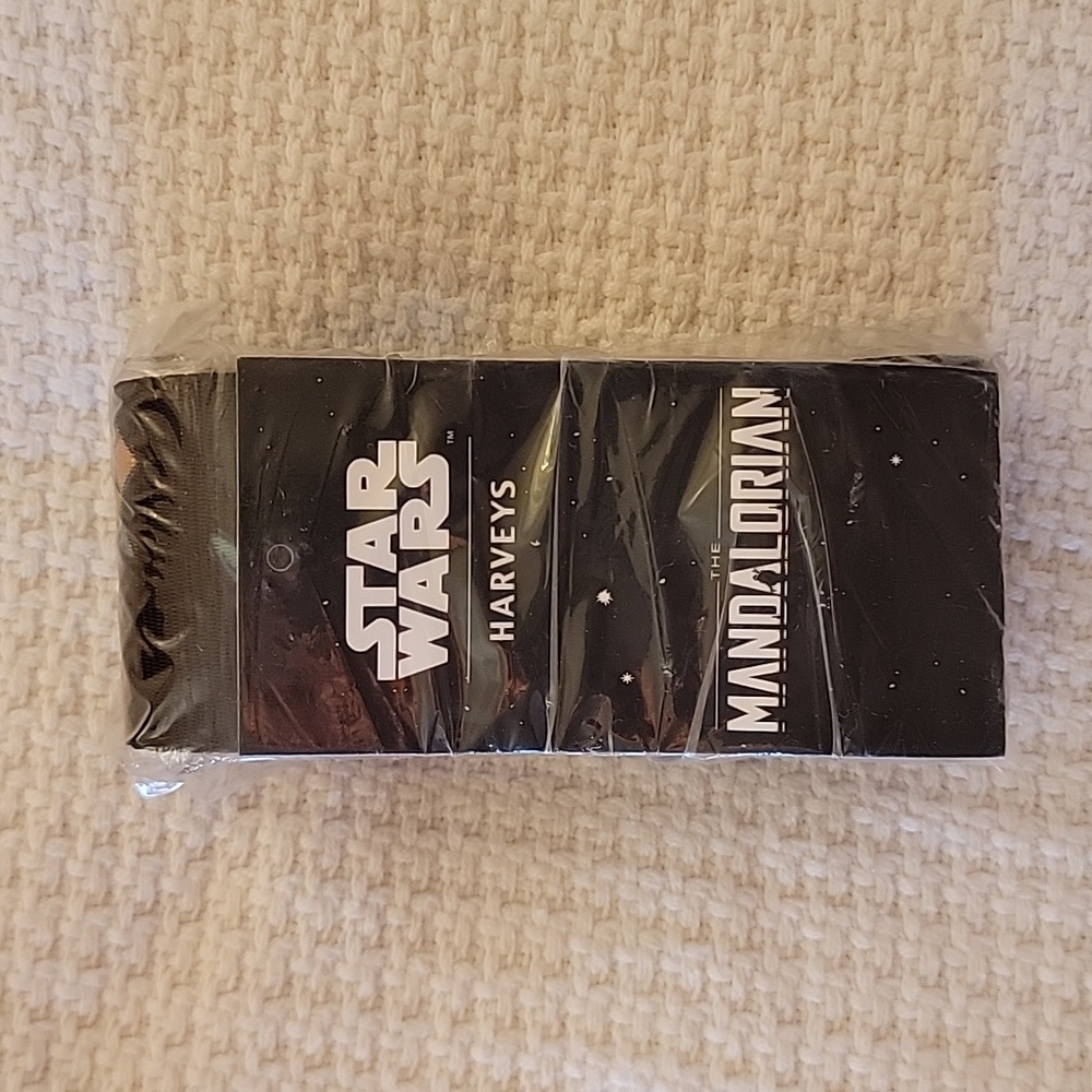 Harveys Star Wars Mandalorian Seatbelt Adjustable Click-N-Carry Strap NWT
